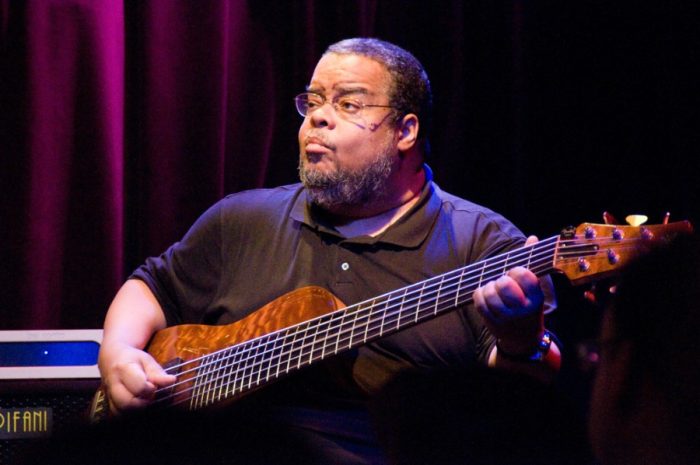 El legendario bajista Anthony Jackson ha fallecido